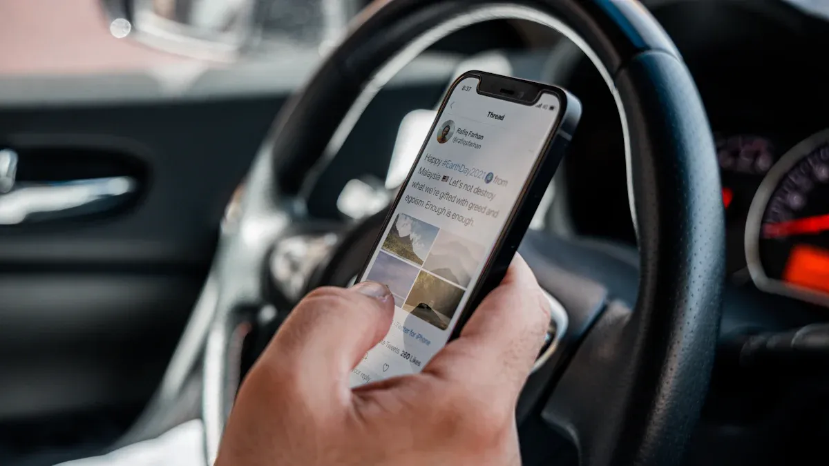 How Does CarPlay Wireless Adapter for Nissan Work