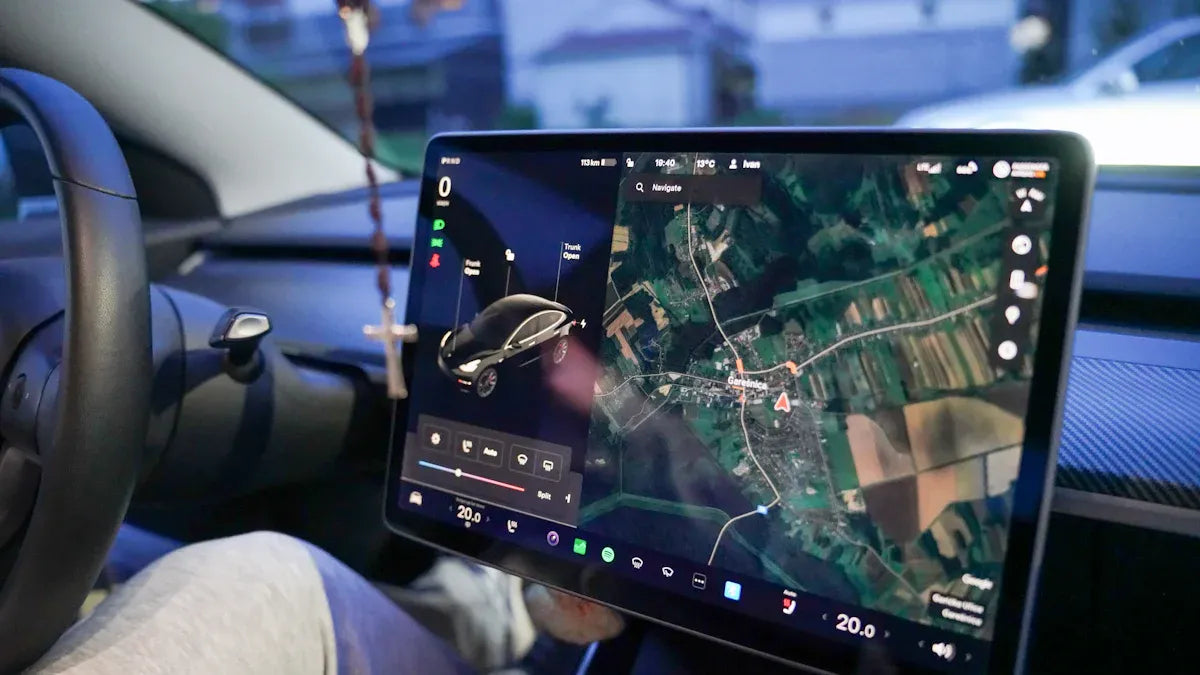 2025 Latest Tesla CarPlay Wireless Solutions