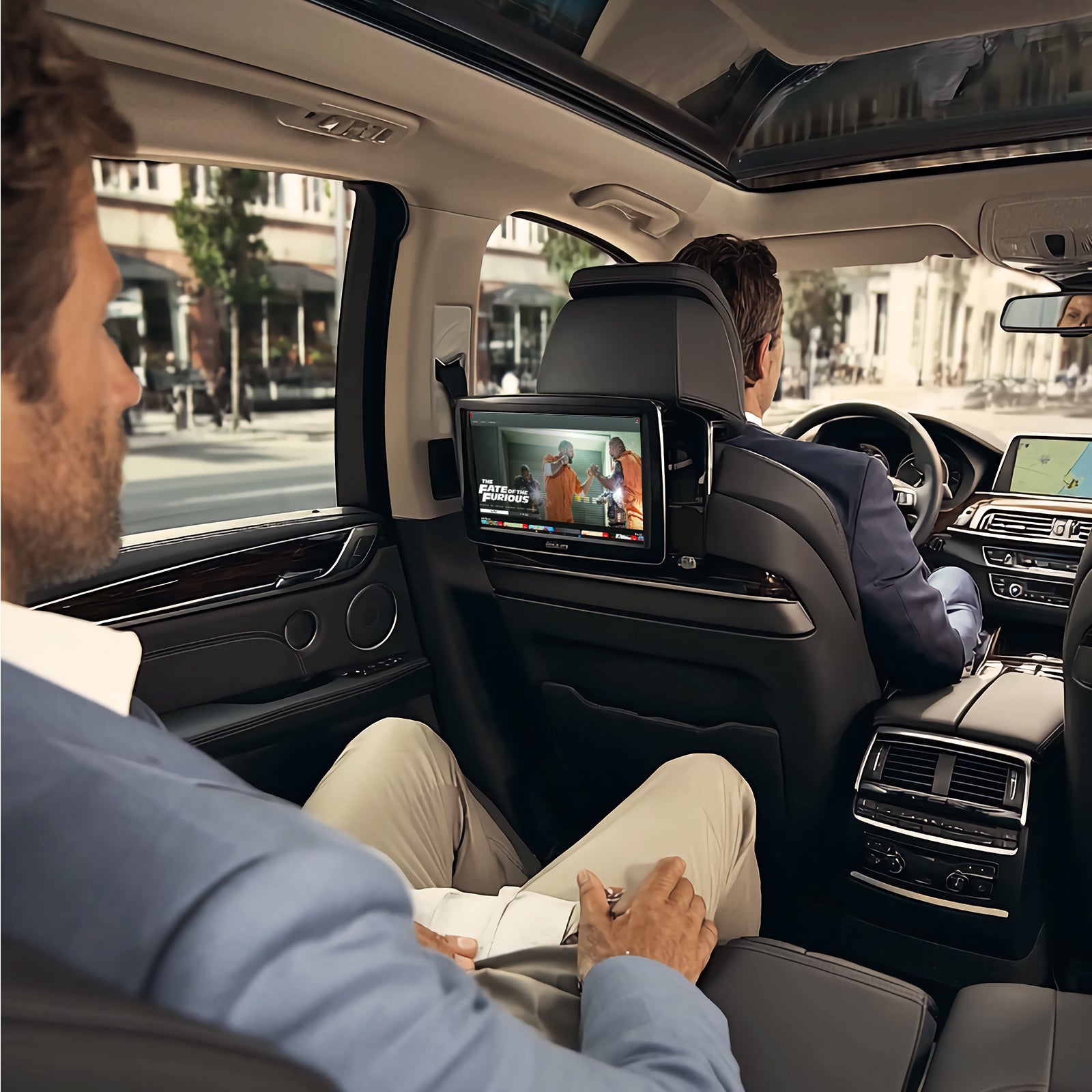Apple CarPlay adapter with HDMI upgrades your car in 2025