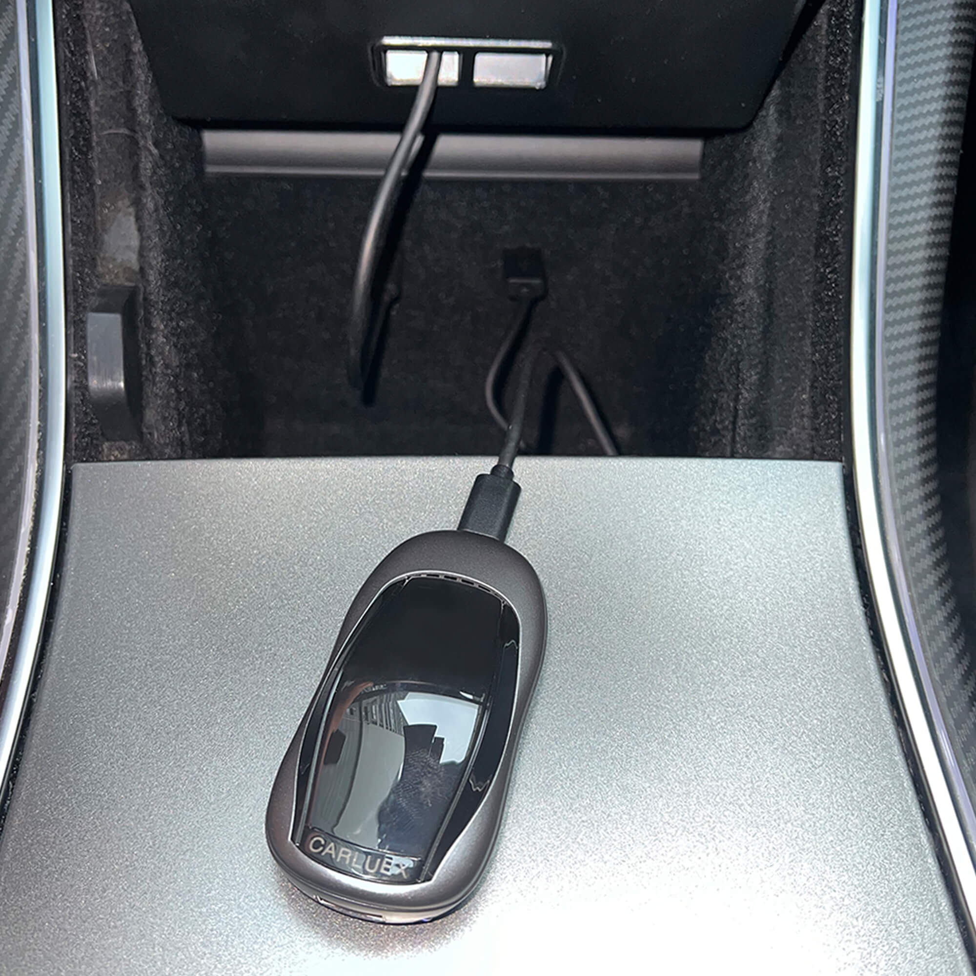 CARLUEX AIR compatible with most car models
